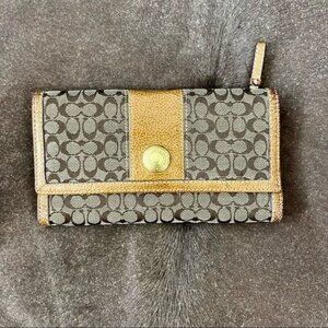 COACH C Leather Patent Leather Billfold Wallet